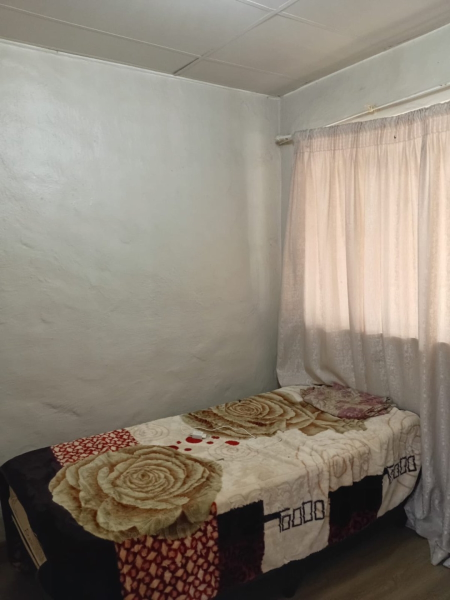 6 Bedroom Property for Sale in Park West Free State